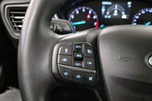 Ford Focus esikatselu 16