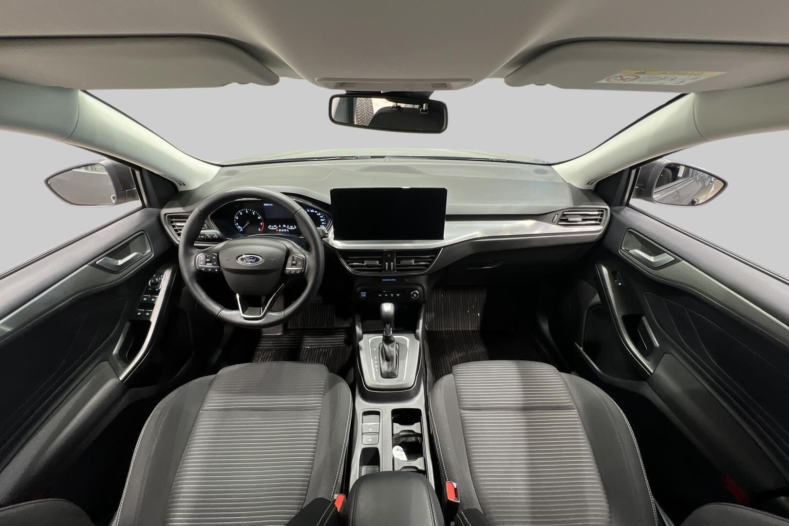 Ford Focus iso kuva 33