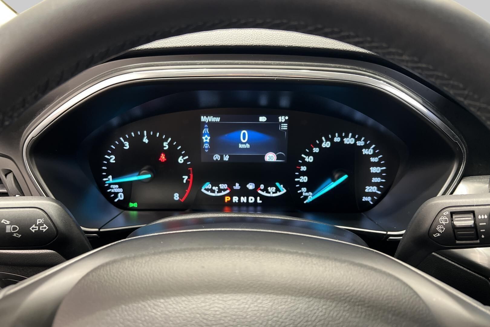 Ford Focus iso kuva 35