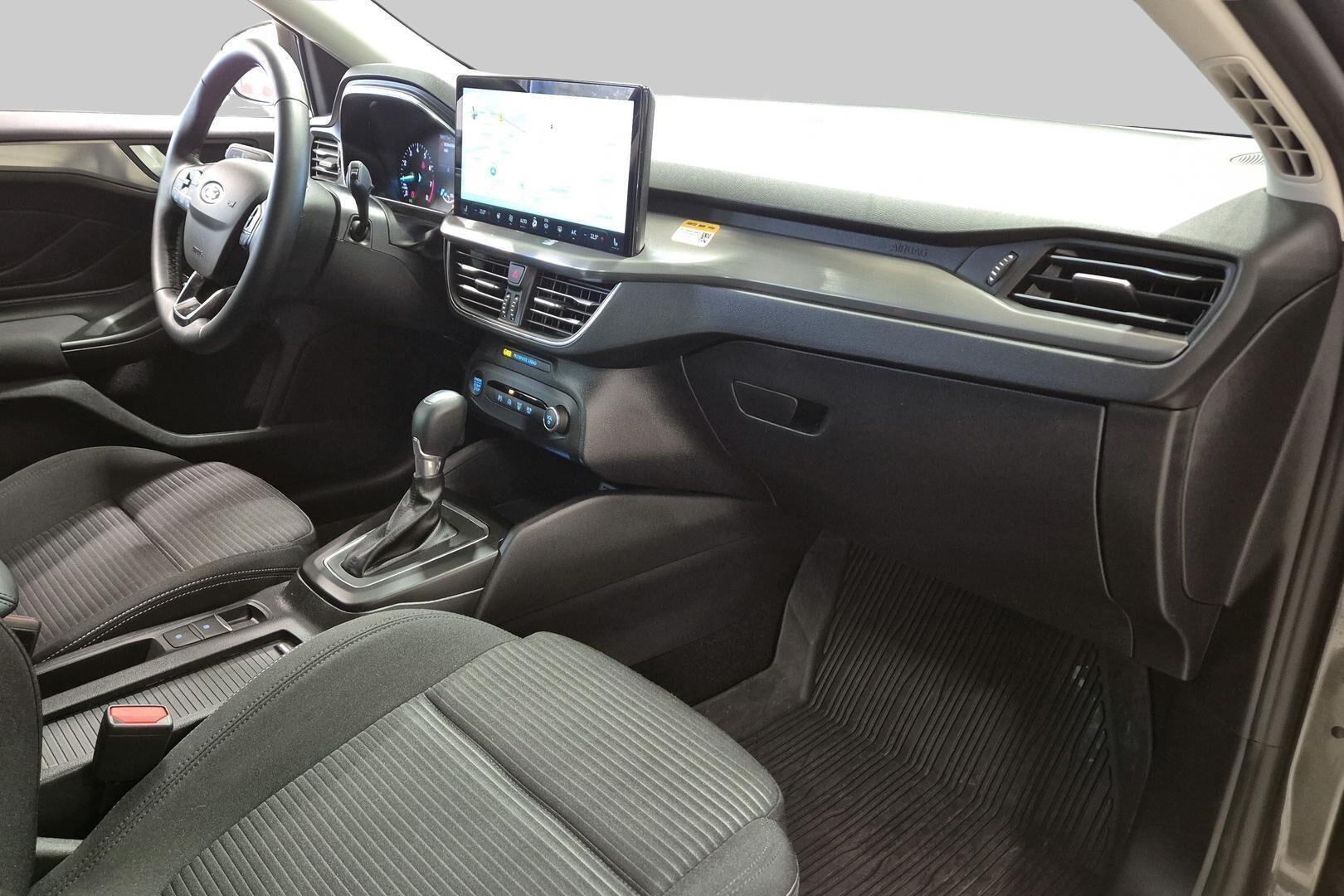 Ford Focus iso kuva 5