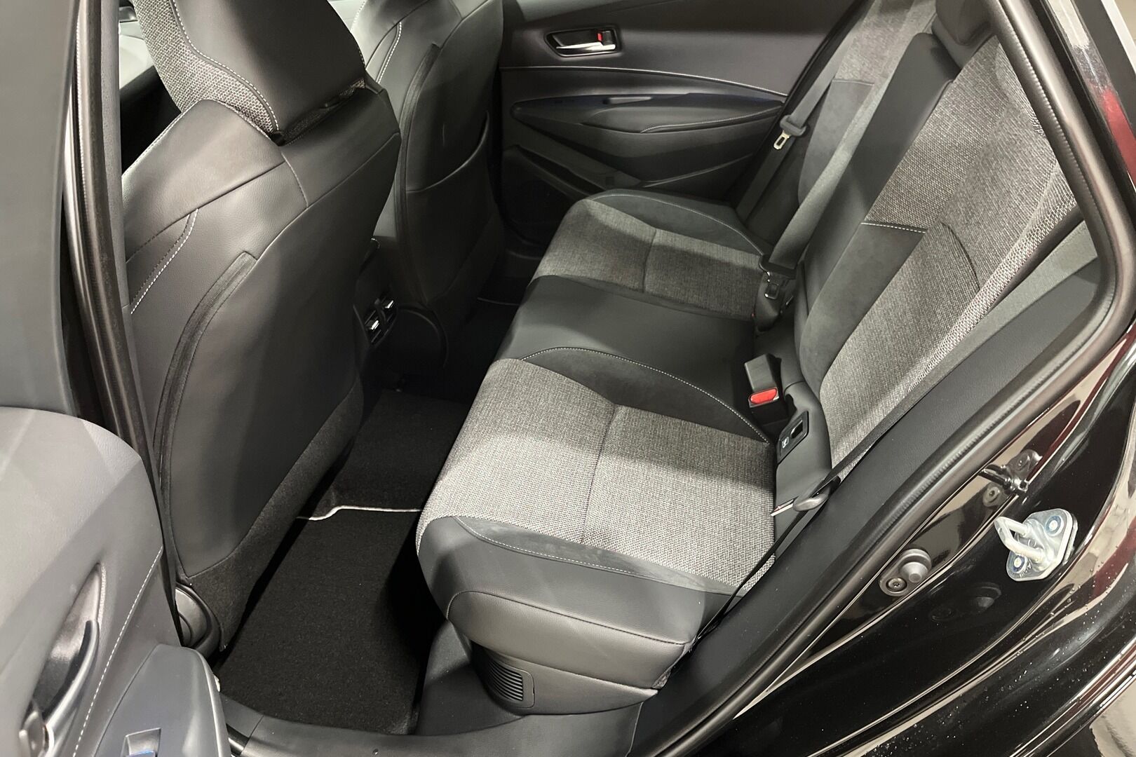 Toyota Corolla iso kuva 8