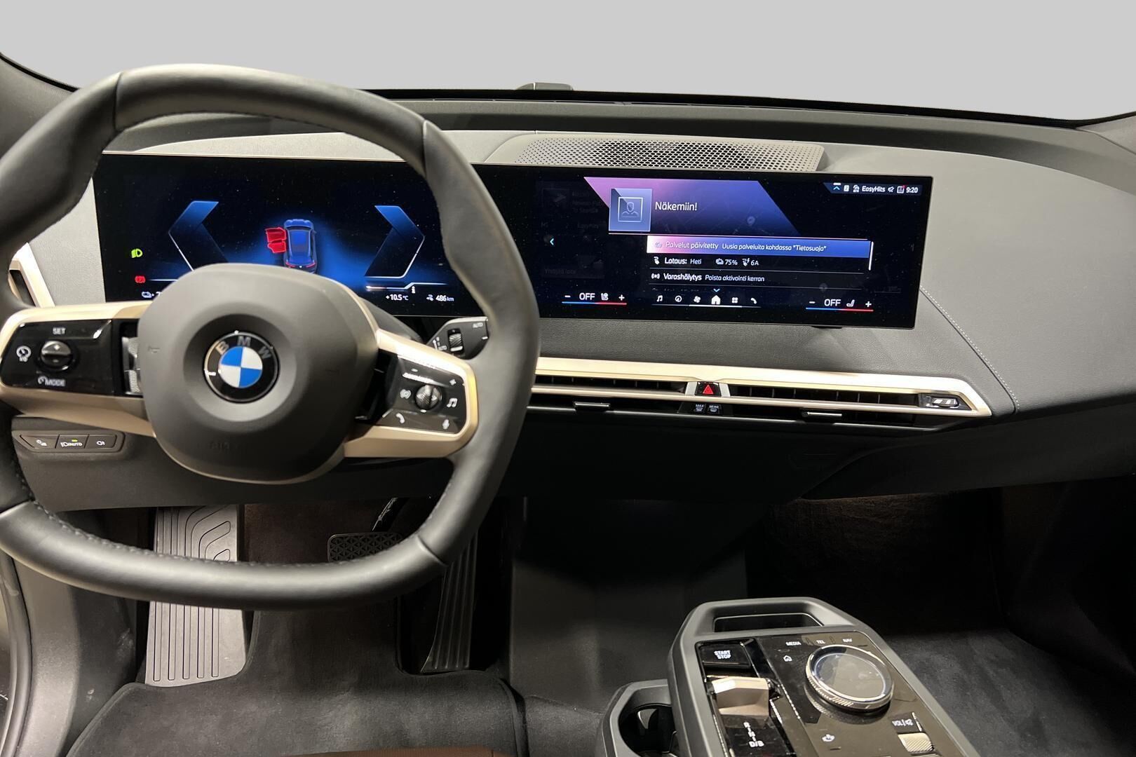 BMW iX iso kuva 10
