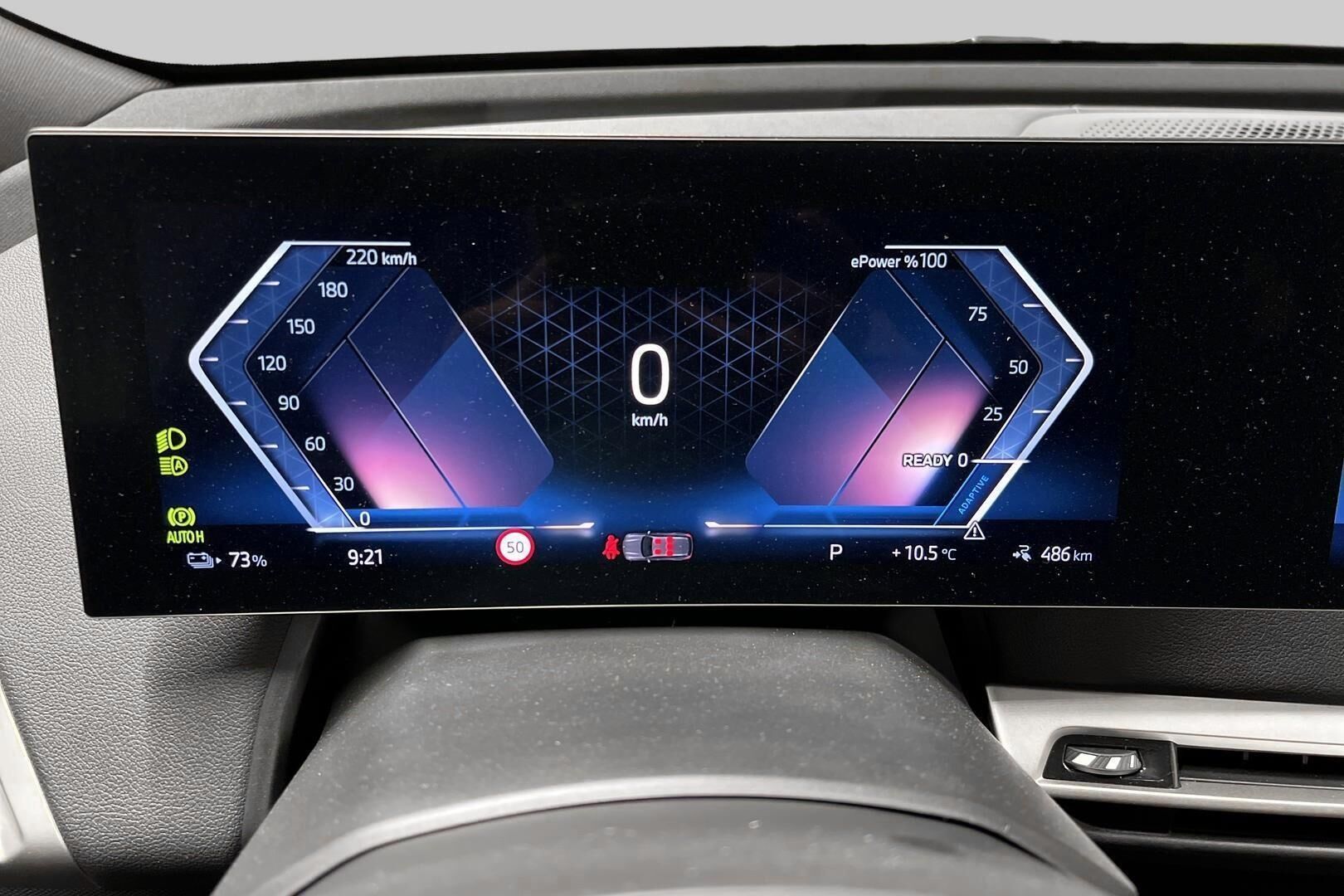 BMW iX iso kuva 13