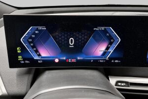 BMW iX esikatselu 13