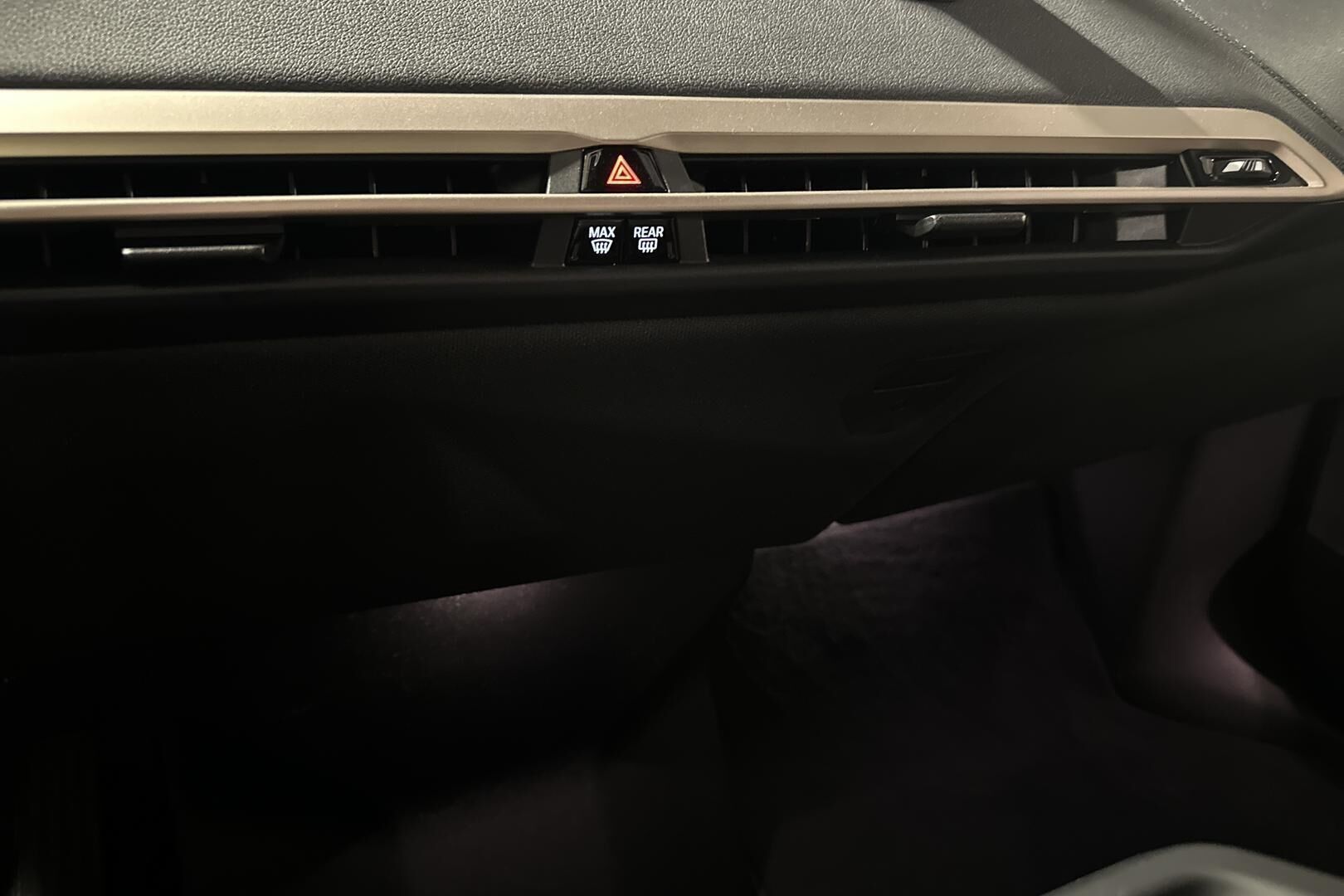 BMW iX iso kuva 19