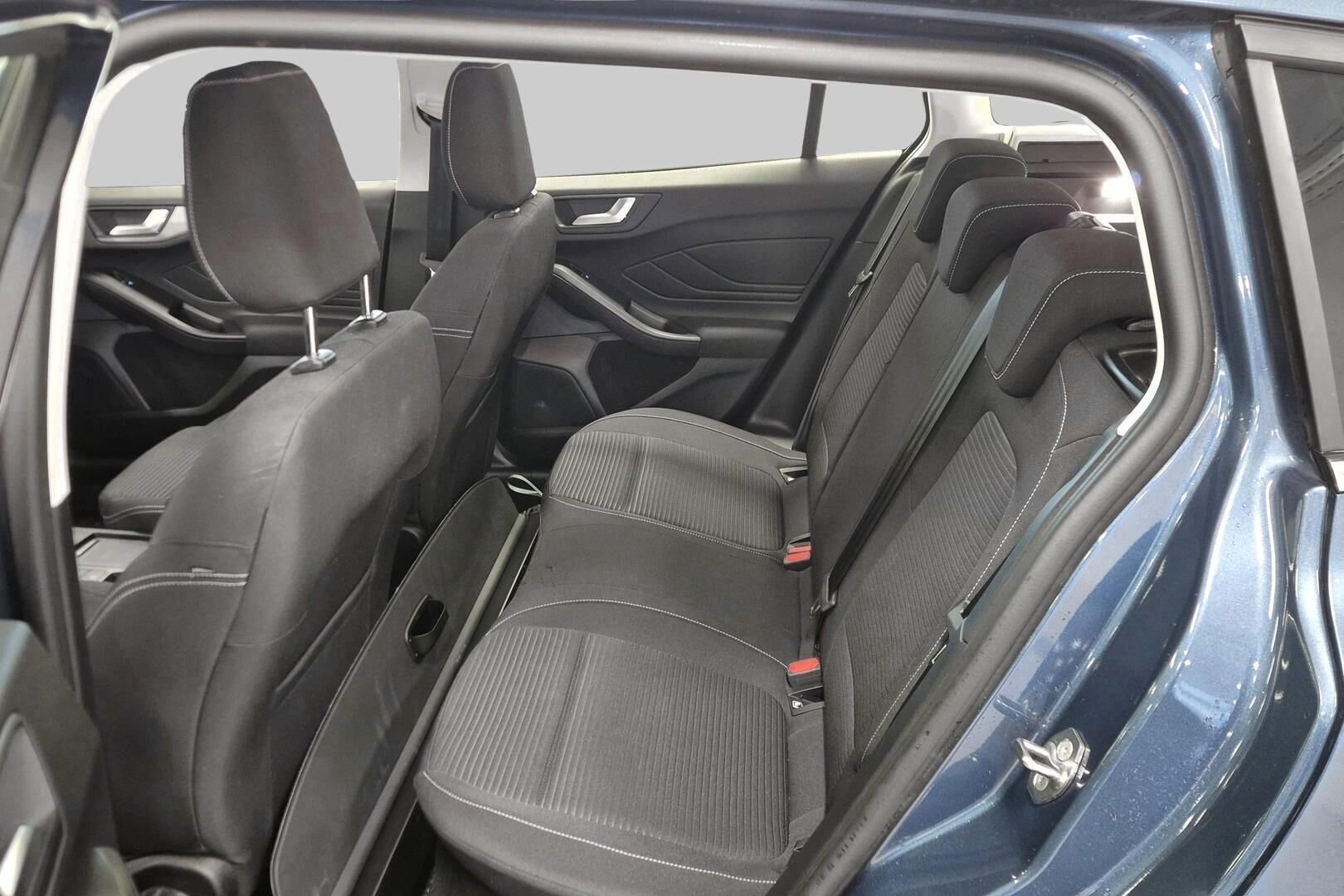 Ford Focus iso kuva 10