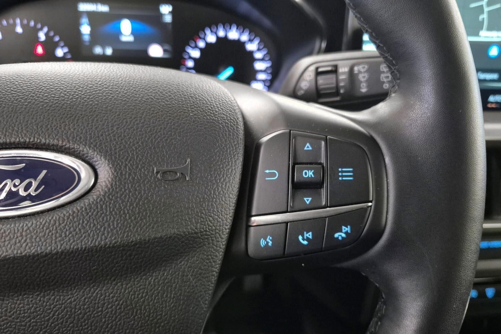 Ford Focus iso kuva 18