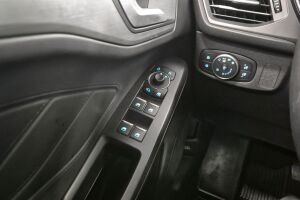Ford Focus esikatselu 20