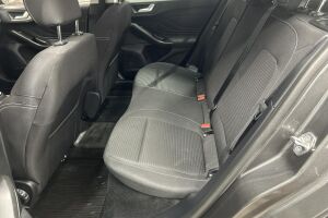Ford Focus esikatselu 10