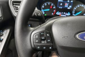 Ford Focus esikatselu 18
