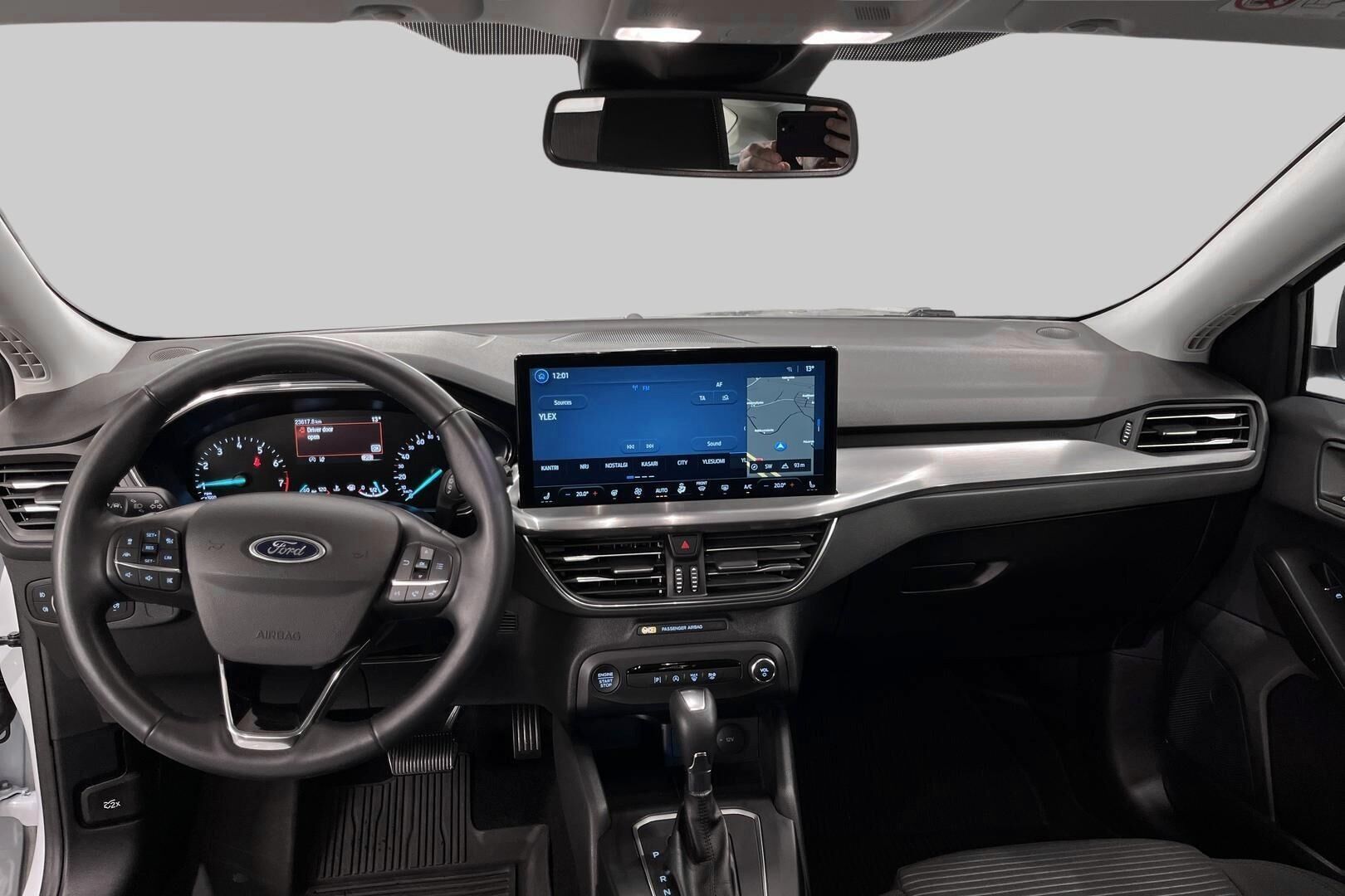 Ford Focus iso kuva 10