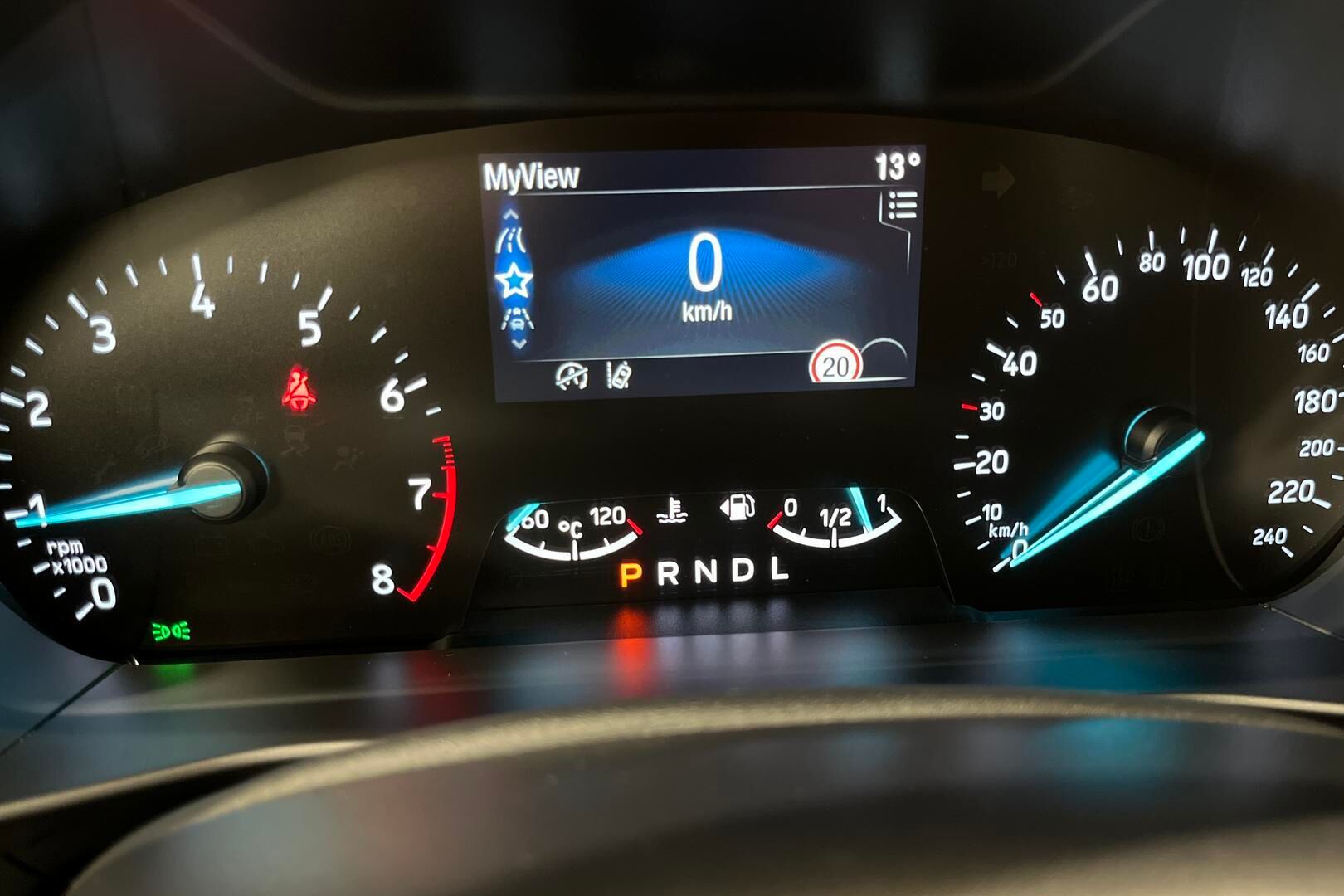 Ford Focus iso kuva 14