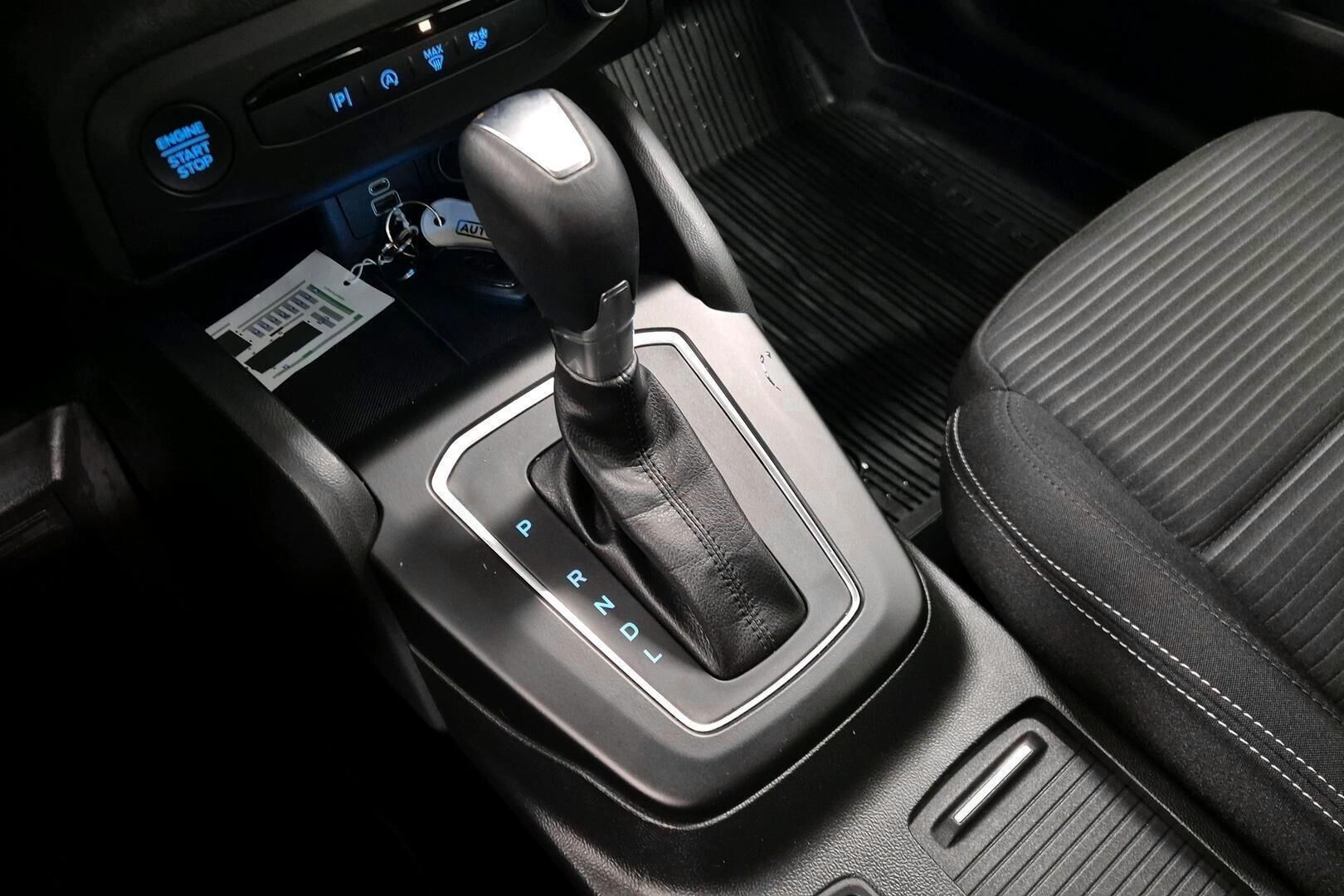 Ford Focus iso kuva 23