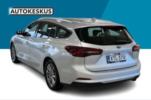 Ford Focus esikatselu 8