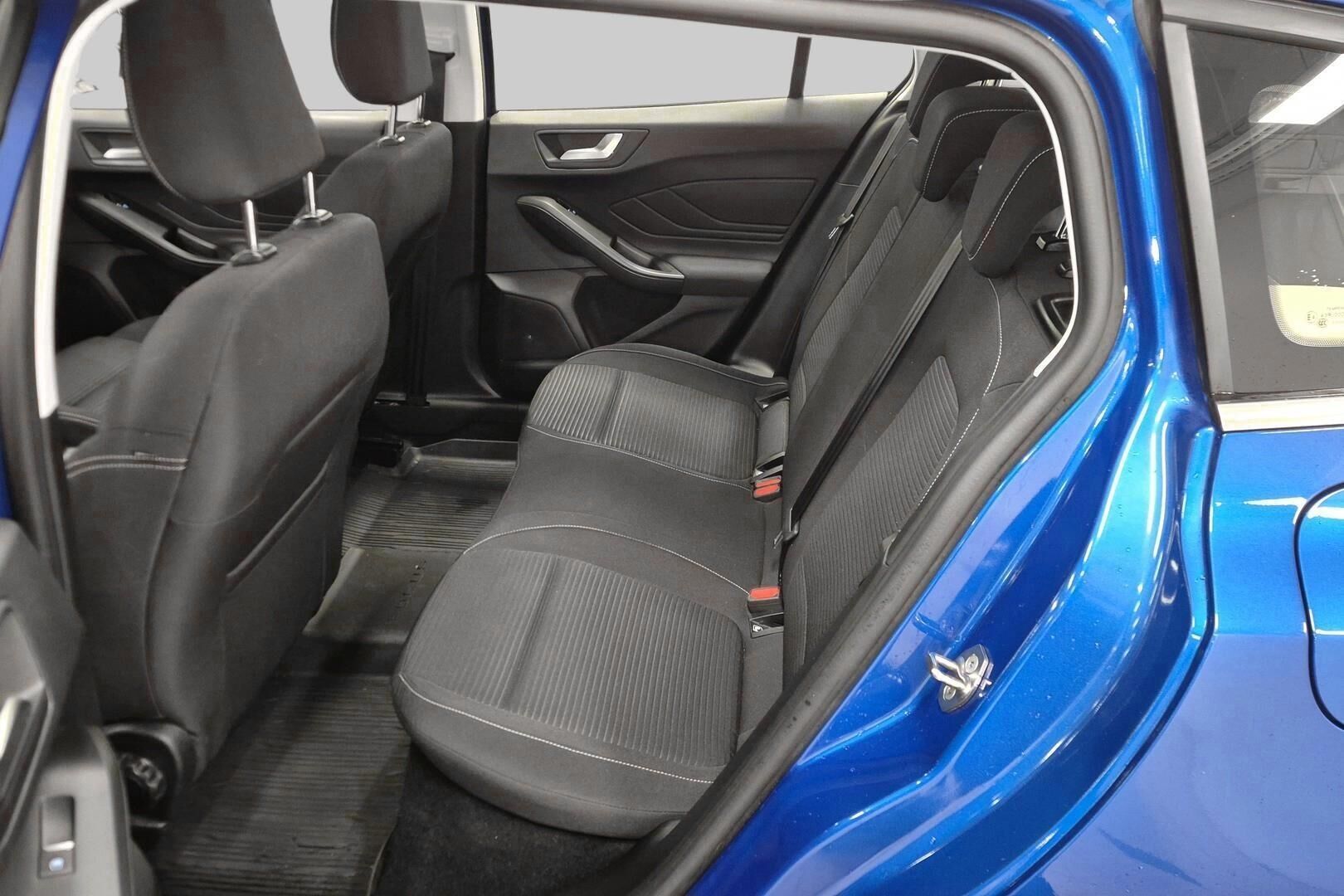 Ford Focus iso kuva 10