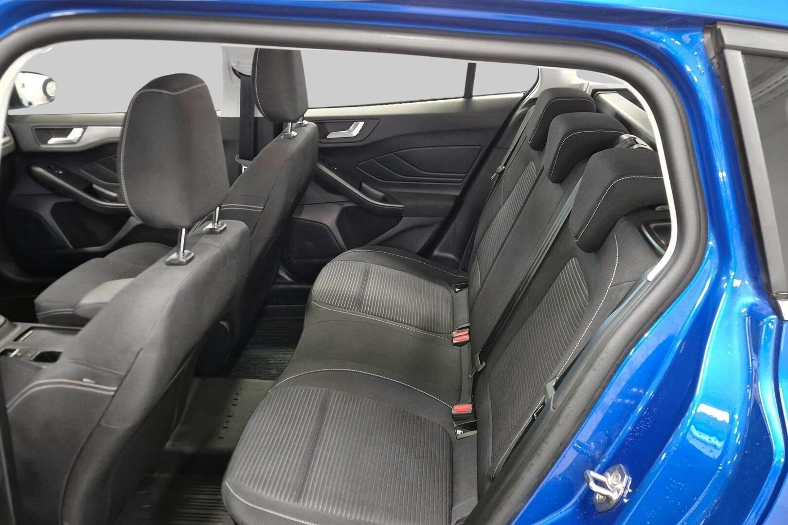 Ford Focus iso kuva 10