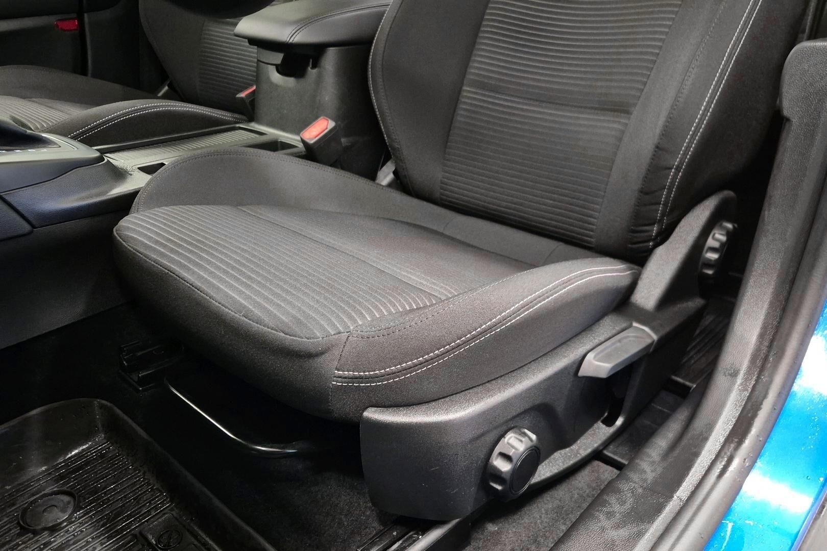 Ford Focus iso kuva 22