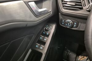 Ford Focus esikatselu 13