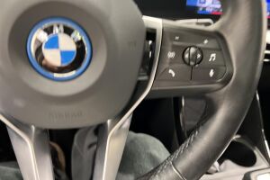 BMW IX1 esikatselu 27