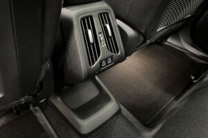 BMW IX1 esikatselu 33