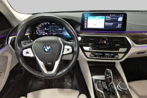 BMW 5-SARJA esikatselu 1