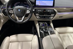 BMW 5-SARJA esikatselu 7
