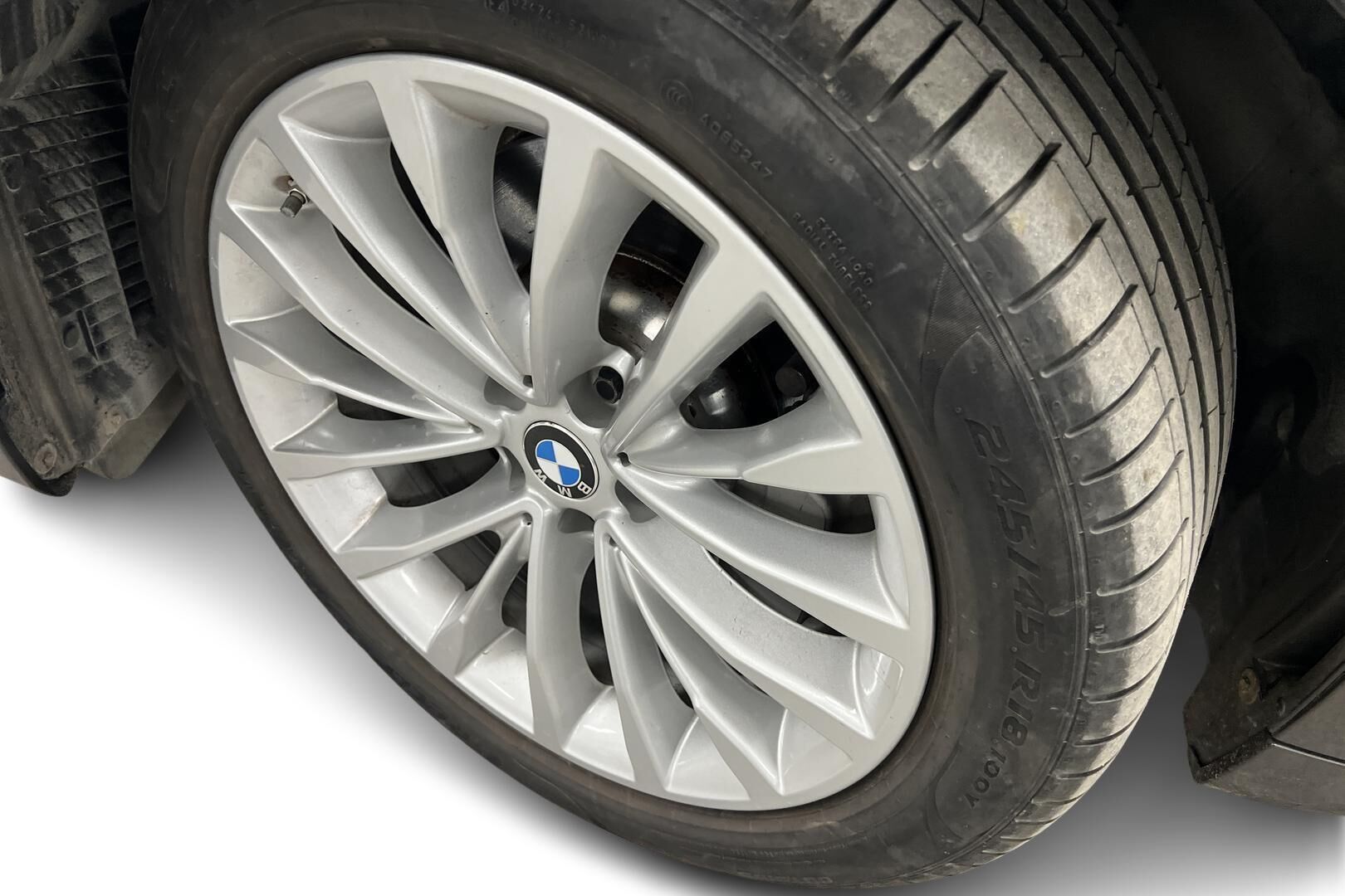 BMW 5-SARJA iso kuva 15