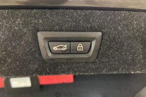 BMW 5-SARJA esikatselu 11