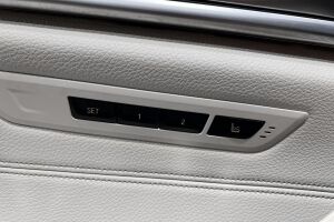 BMW 5-SARJA esikatselu 14