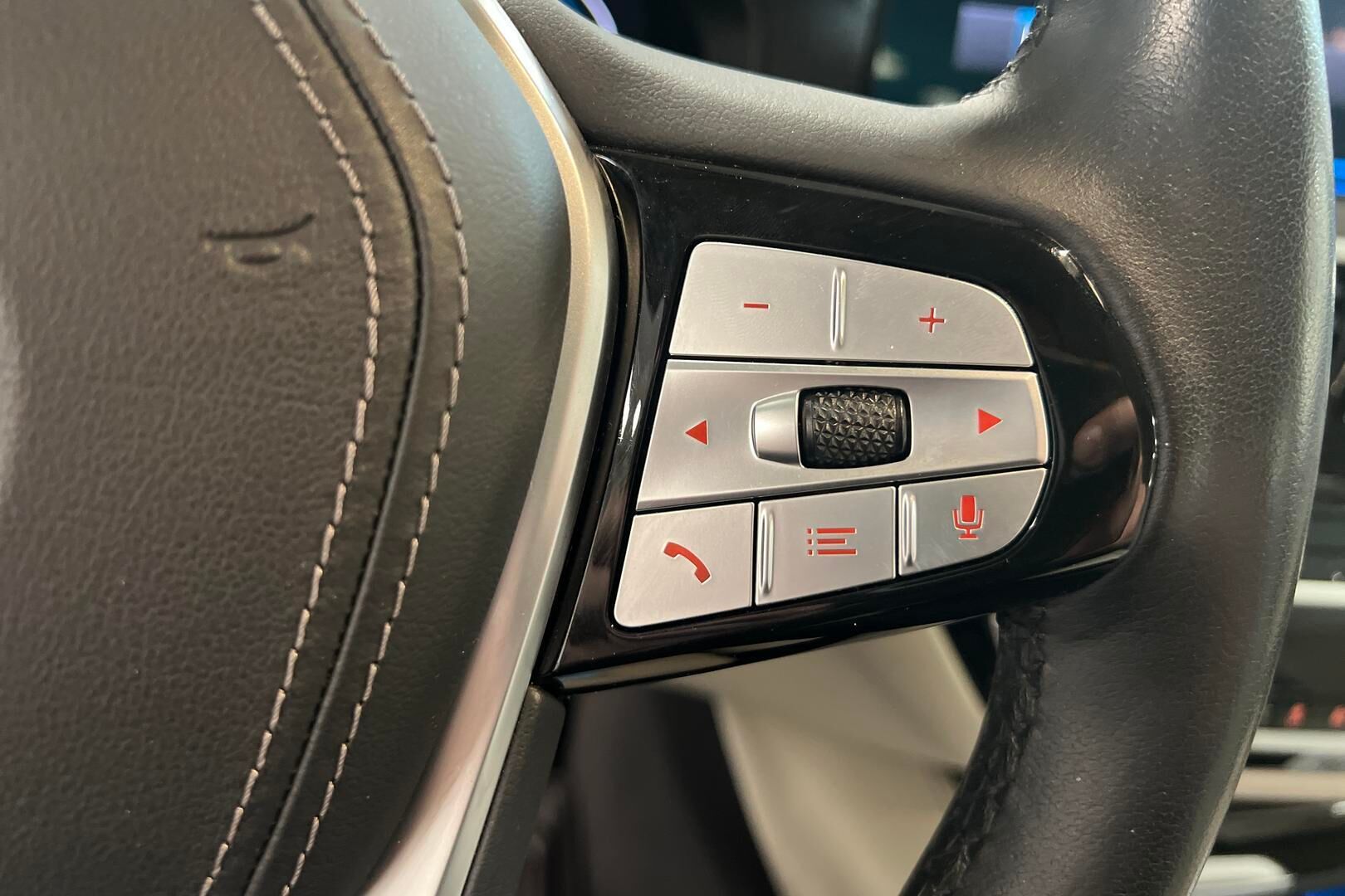 BMW 5-SARJA iso kuva 20