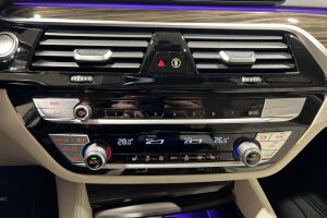 BMW 5-SARJA esikatselu 17