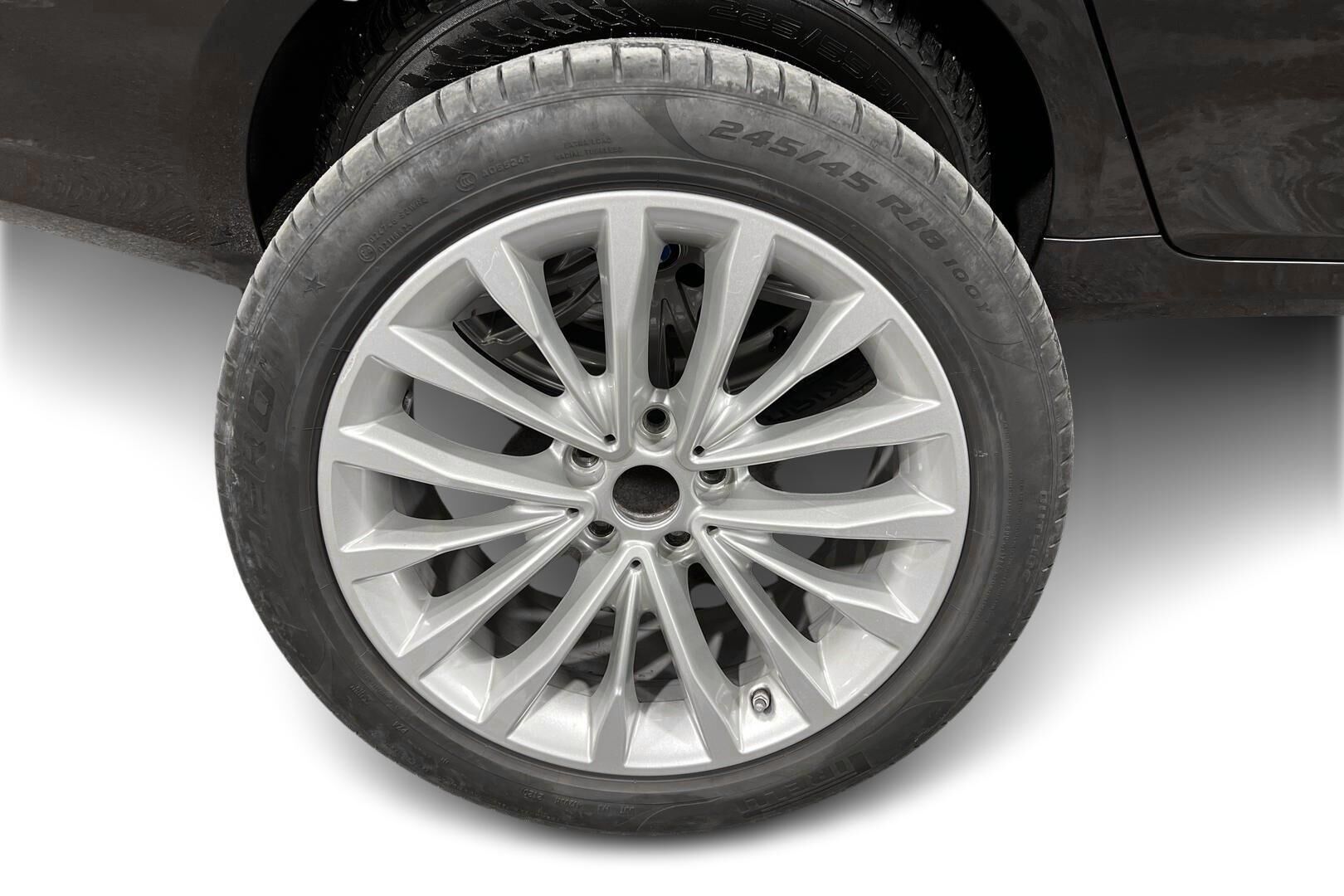 BMW 5-SARJA iso kuva 20