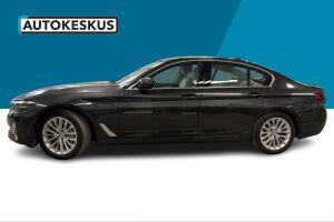 BMW 5-SARJA esikatselu 11