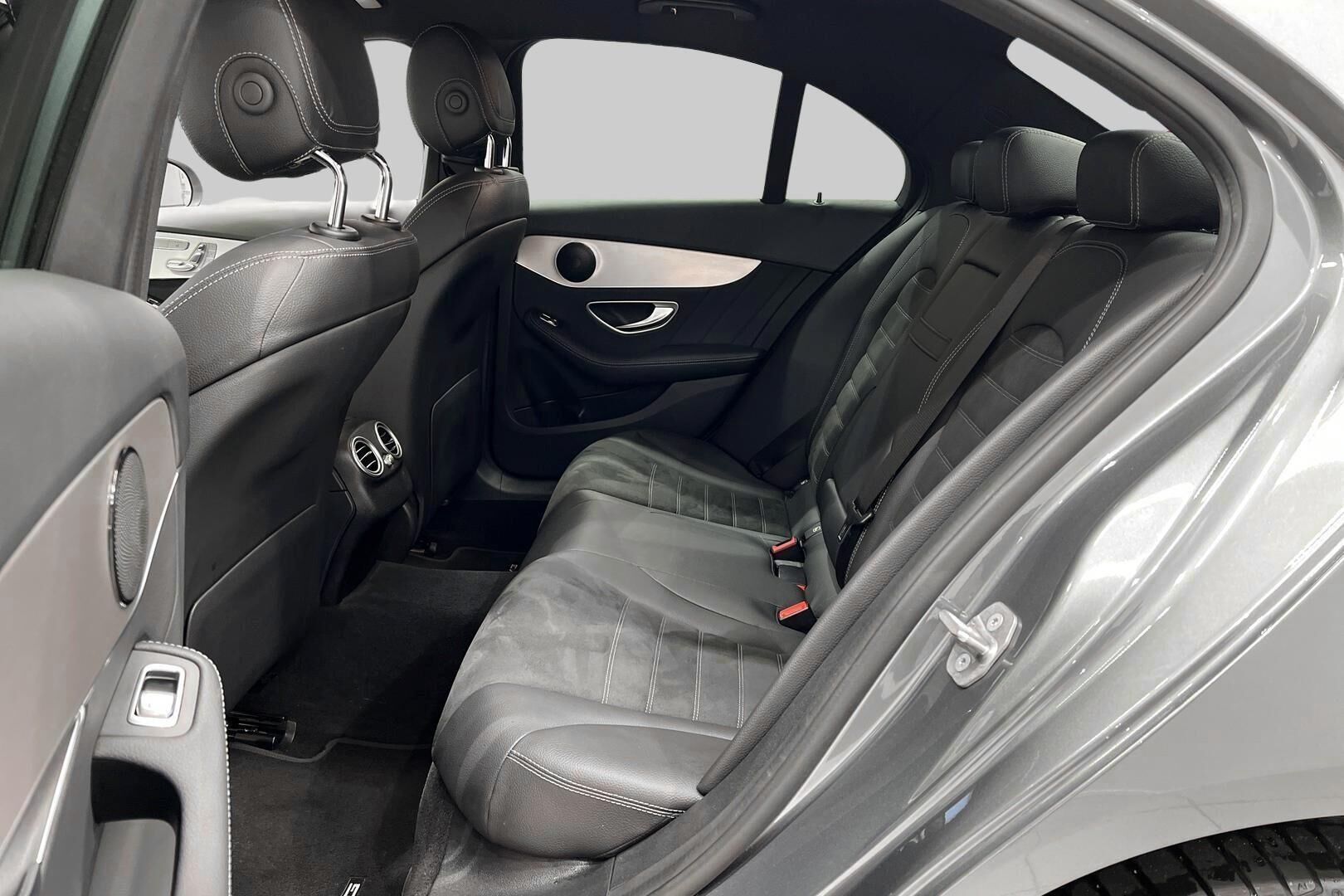 MERCEDES-BENZ C iso kuva 11