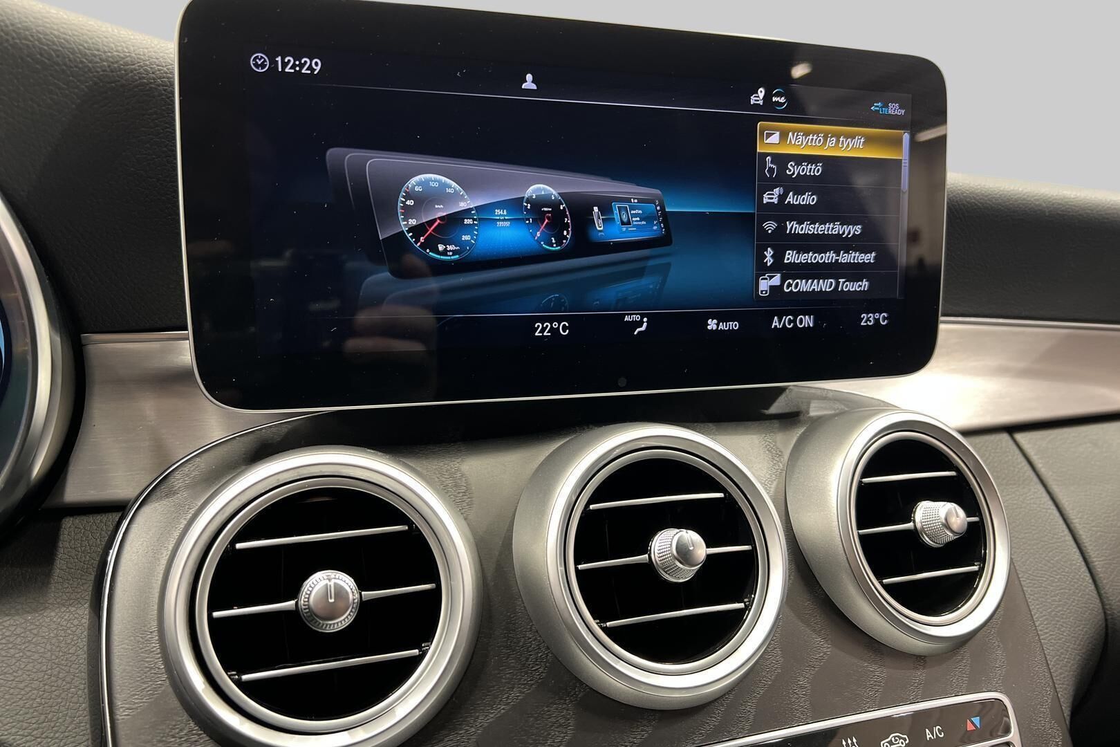 MERCEDES-BENZ C iso kuva 21