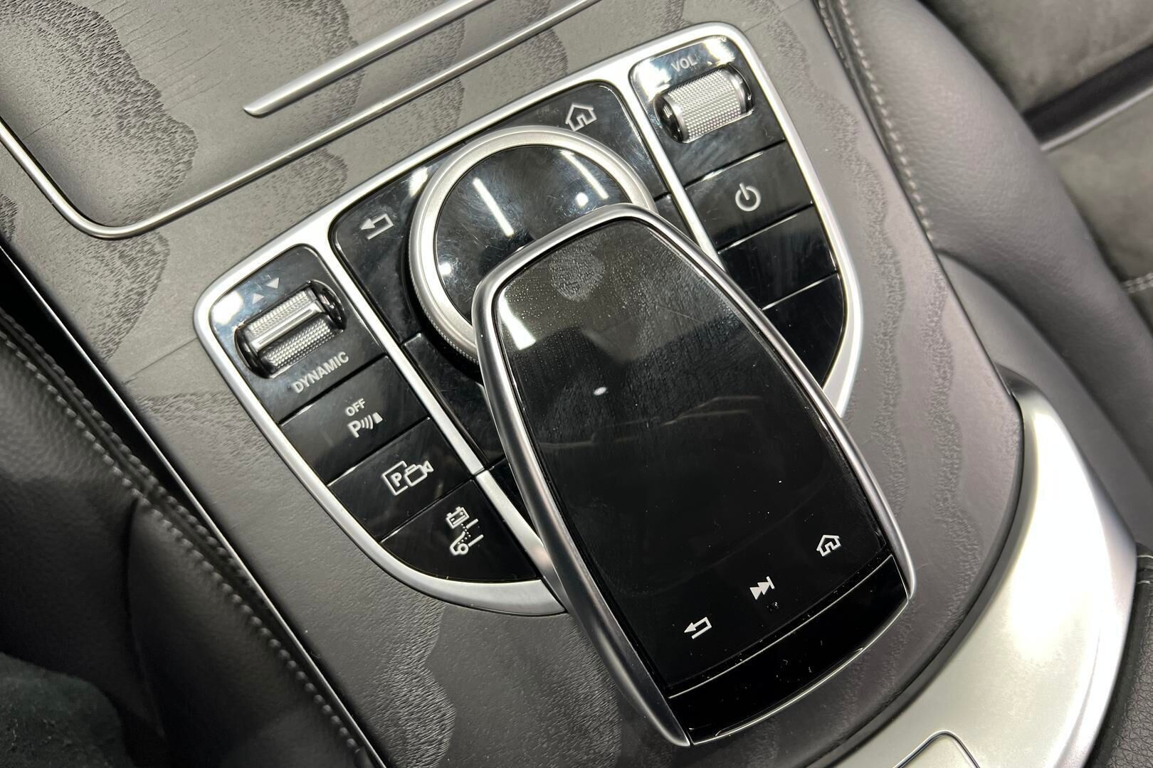 MERCEDES-BENZ C iso kuva 25