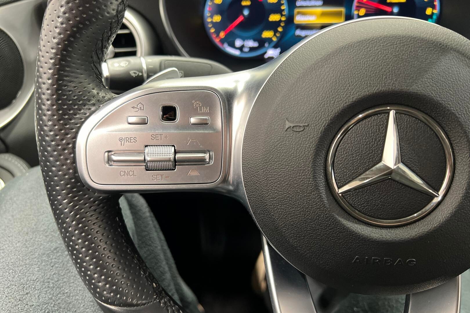 MERCEDES-BENZ C iso kuva 30