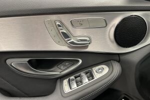 MERCEDES-BENZ C esikatselu 33