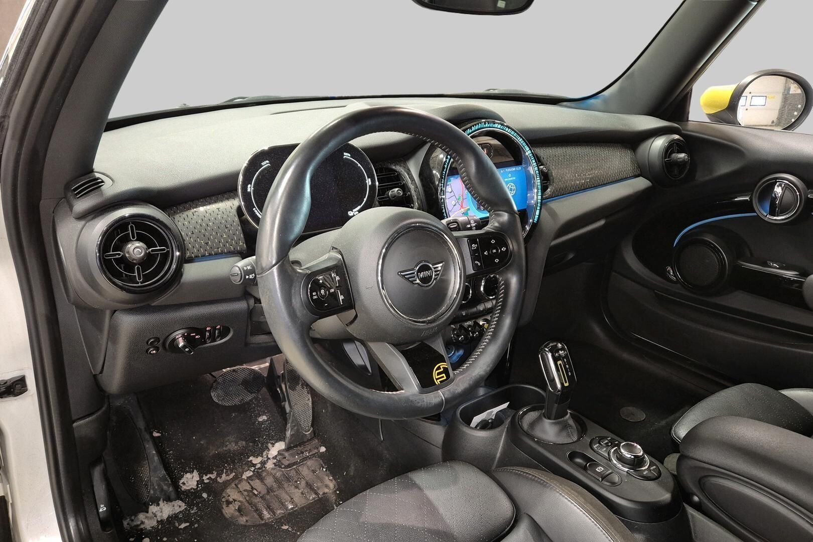 MINI COOPER iso kuva 1