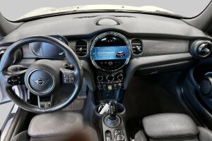 MINI Cooper esikatselu 11