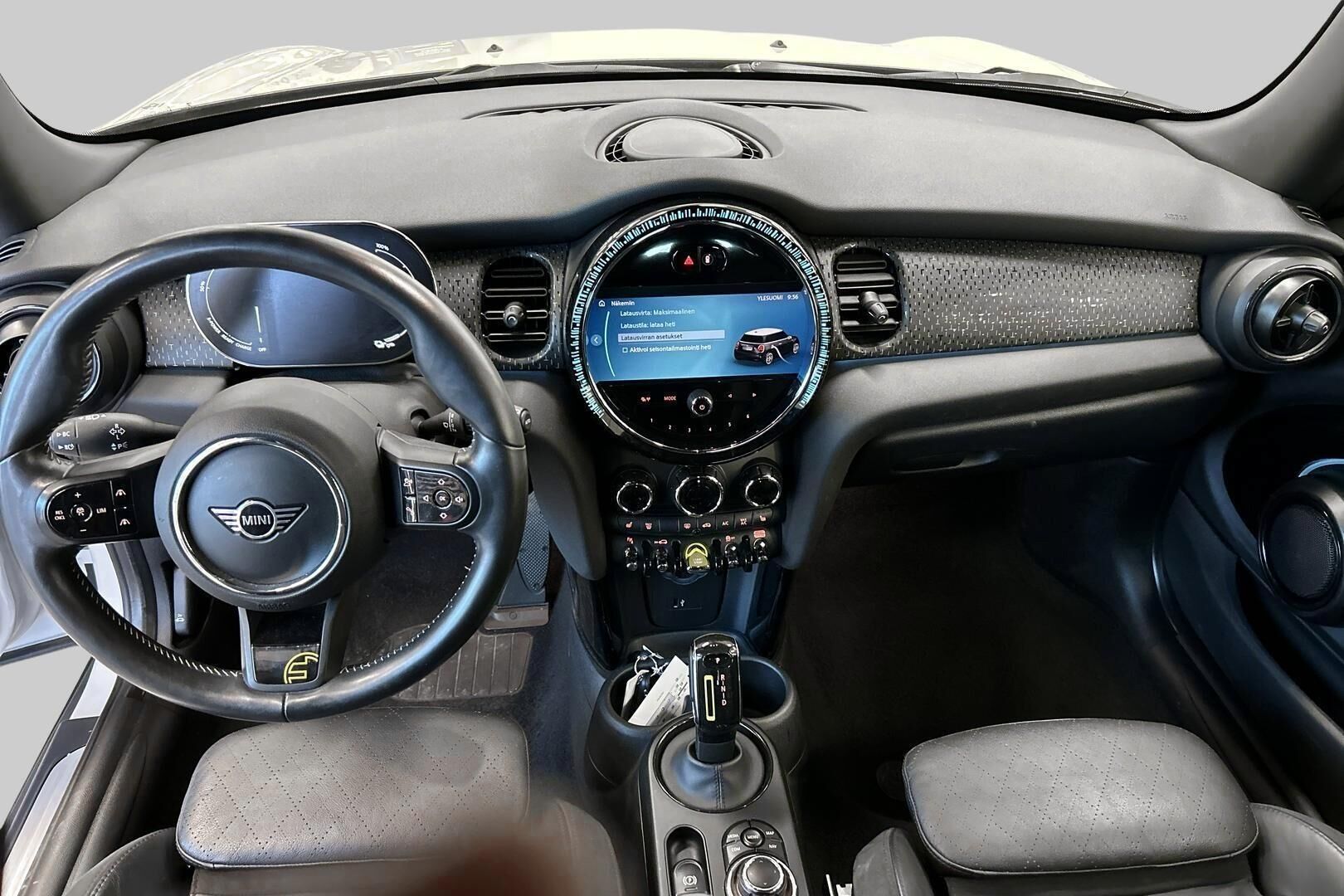 MINI Cooper iso kuva 12