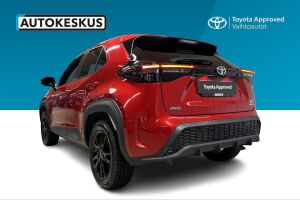 TOYOTA YARIS CROSS esikatselu 4