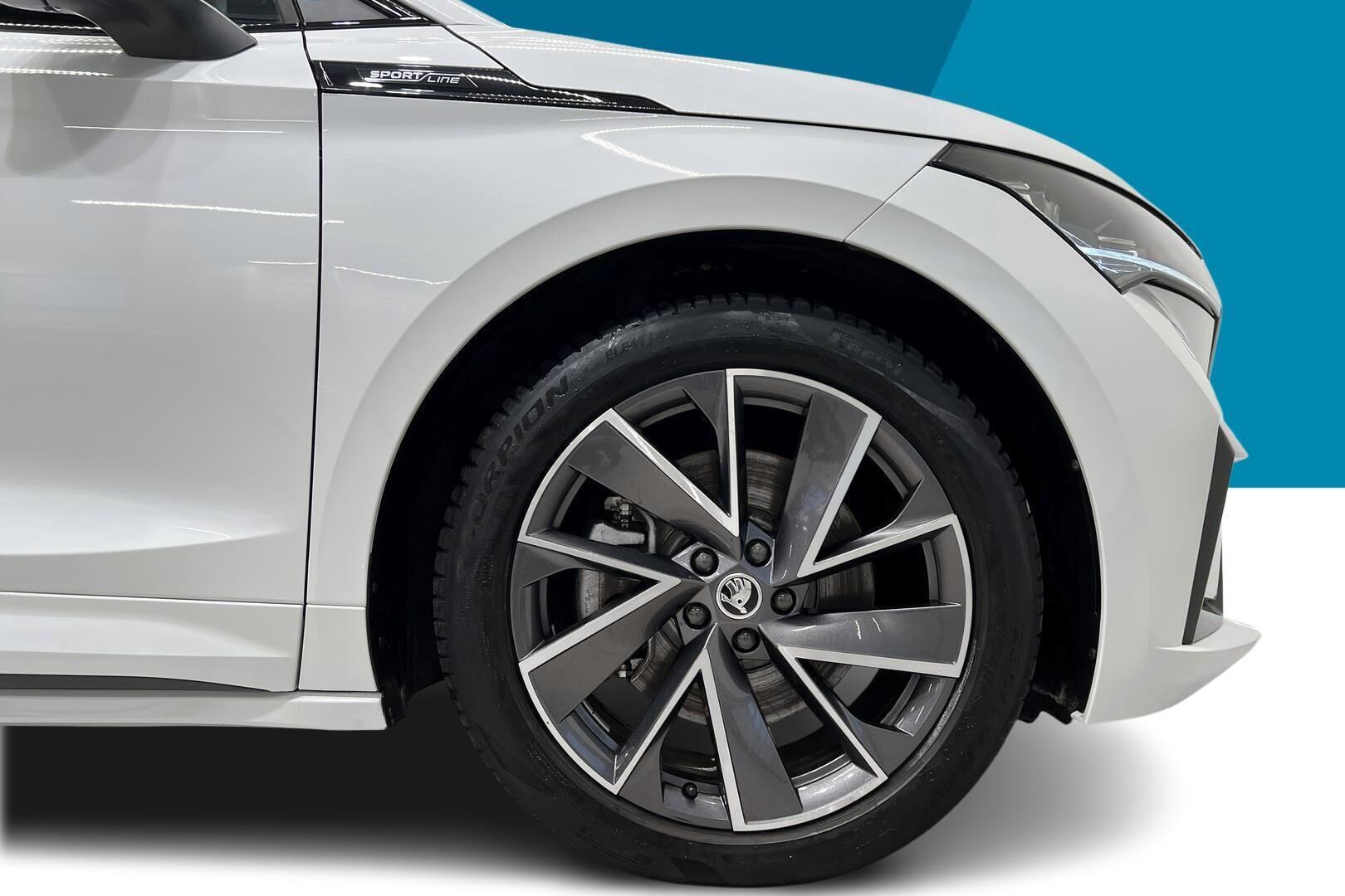 SKODA ENYAQ iso kuva 13