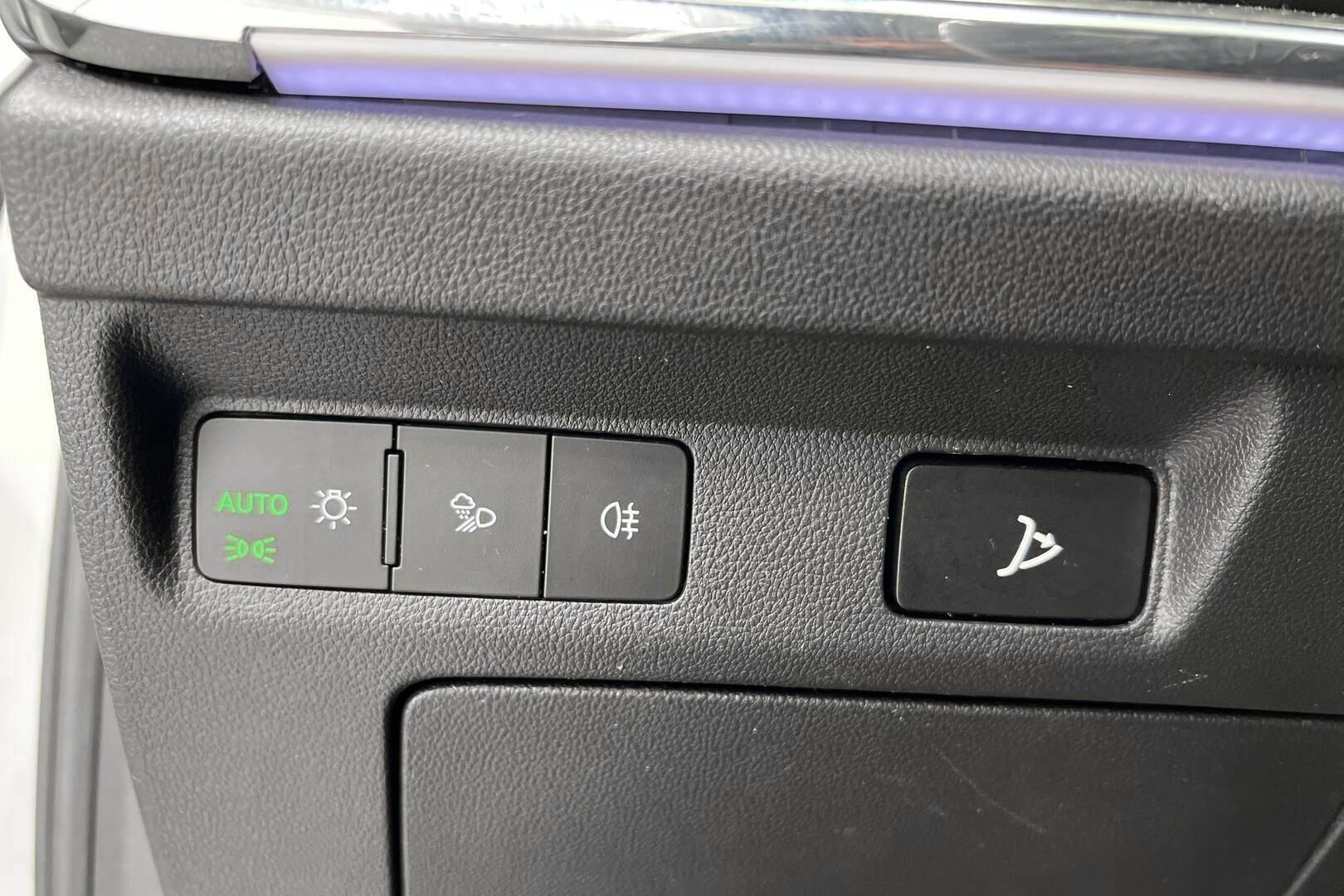 SKODA ENYAQ iso kuva 32