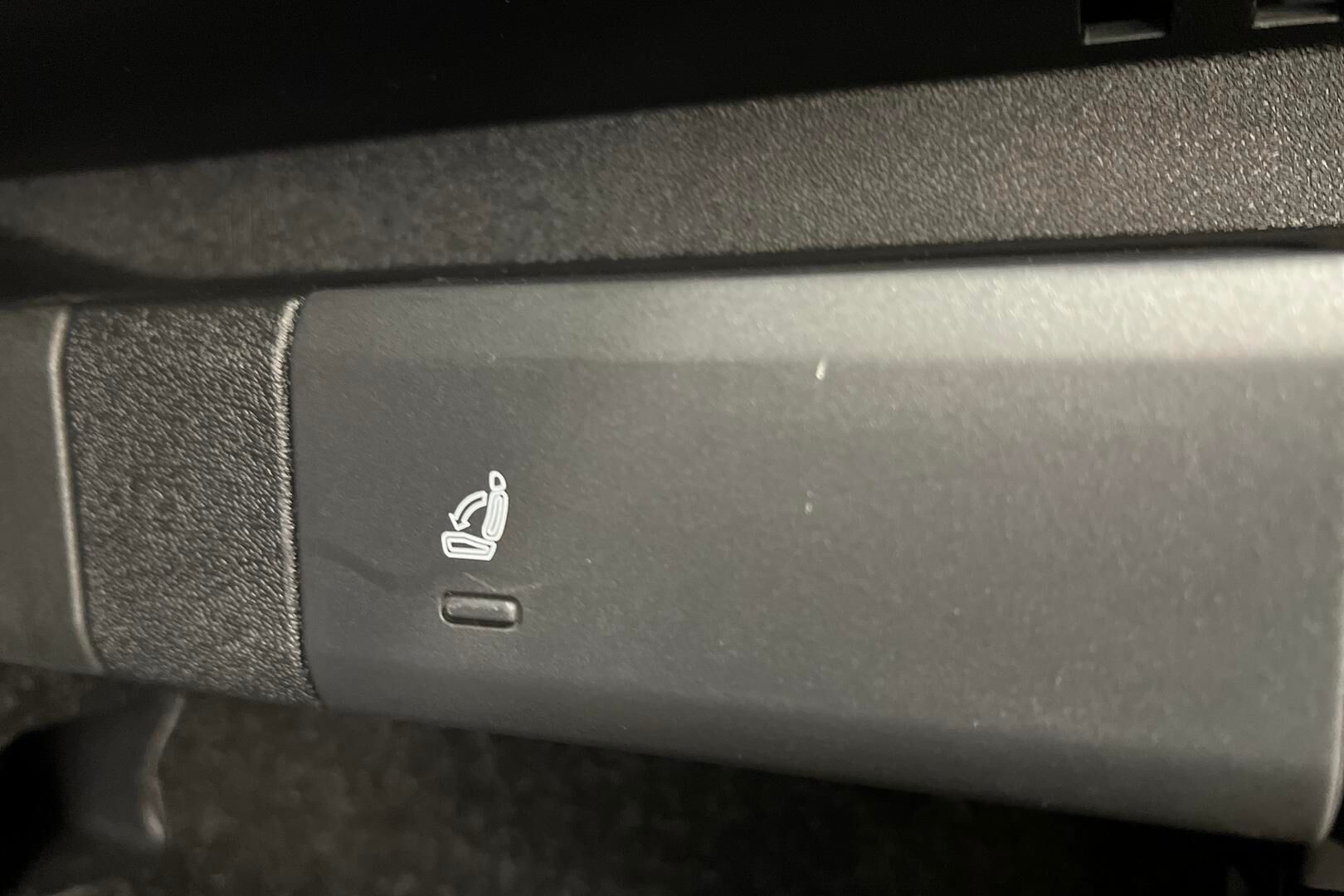 SKODA ENYAQ iso kuva 36