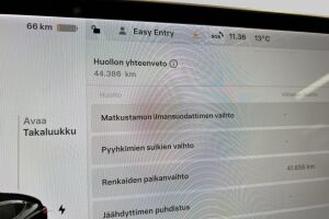 TESLA MODEL 3 esikatselu 11