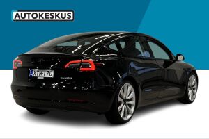 TESLA MODEL 3 esikatselu 2
