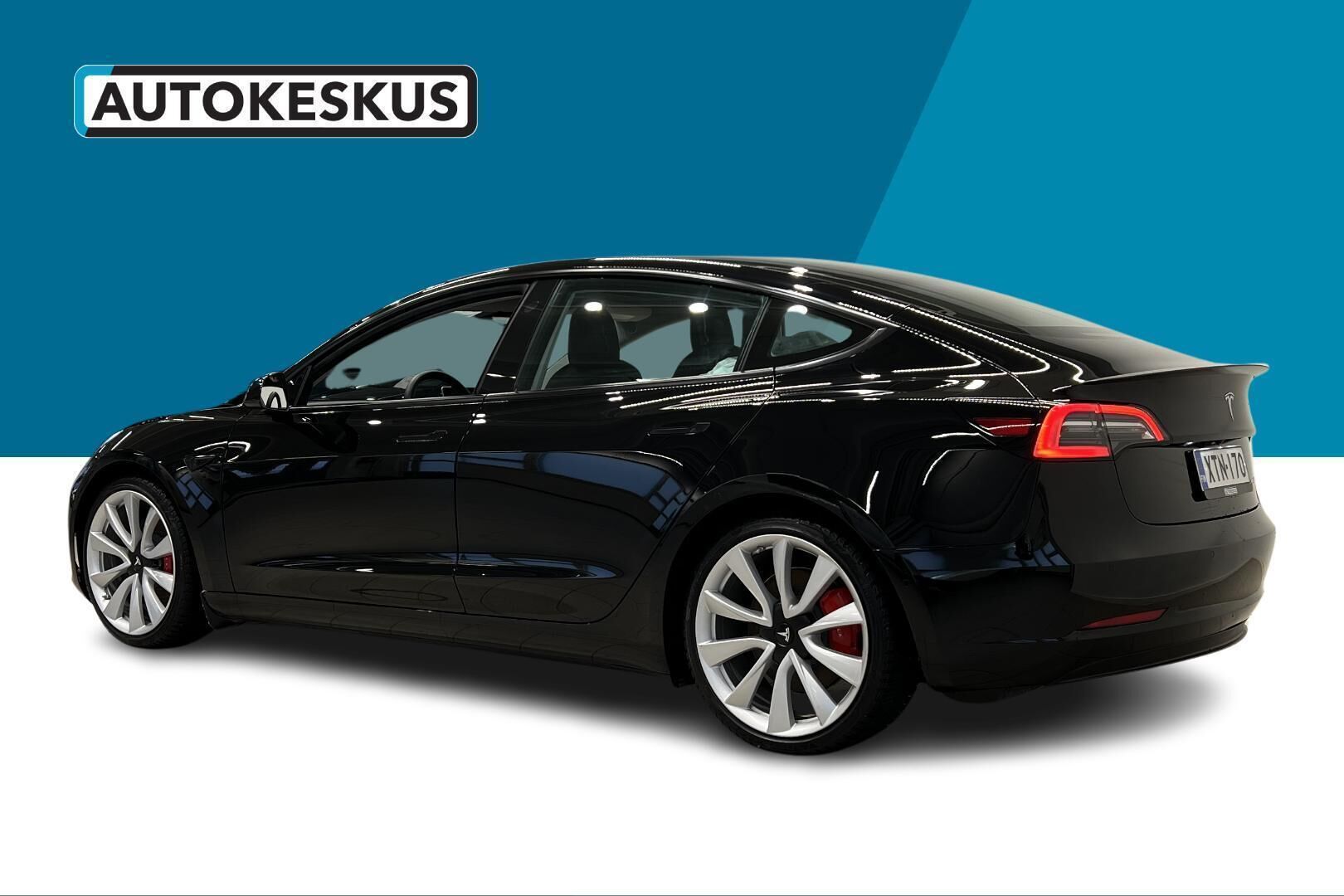 TESLA MODEL 3 iso kuva 22
