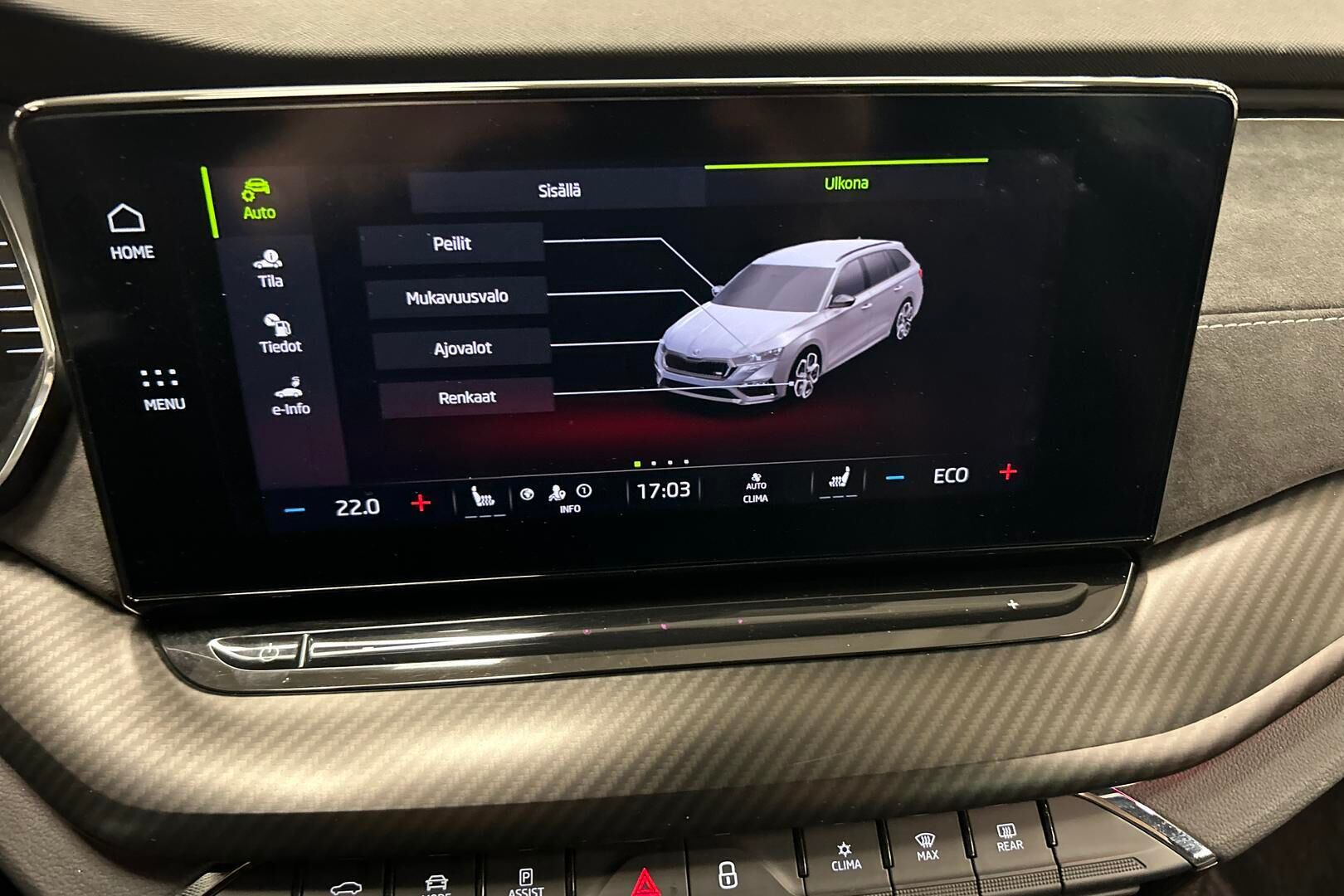 SKODA Octavia iso kuva 14