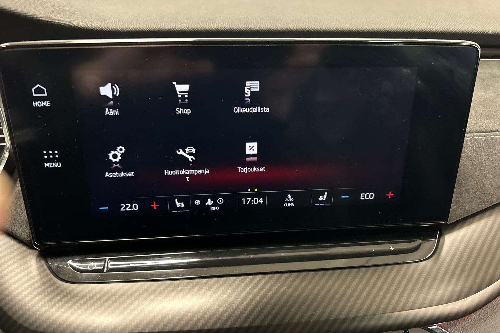 SKODA Octavia iso kuva 16